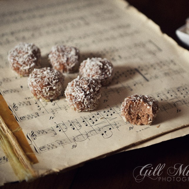 Rum and Chocolate truffles are super easy to make and wonderful to eat!