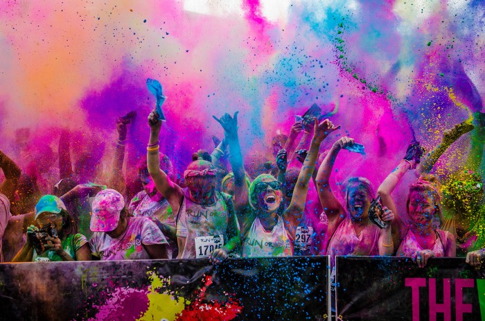 Run or Dye, the colourful 5K race that has been sweeping the nation is coming to Perth on Saturday 18th July at Scone Palace and PKAVS is the charity partner. YAY! Could a sentence get any better?!