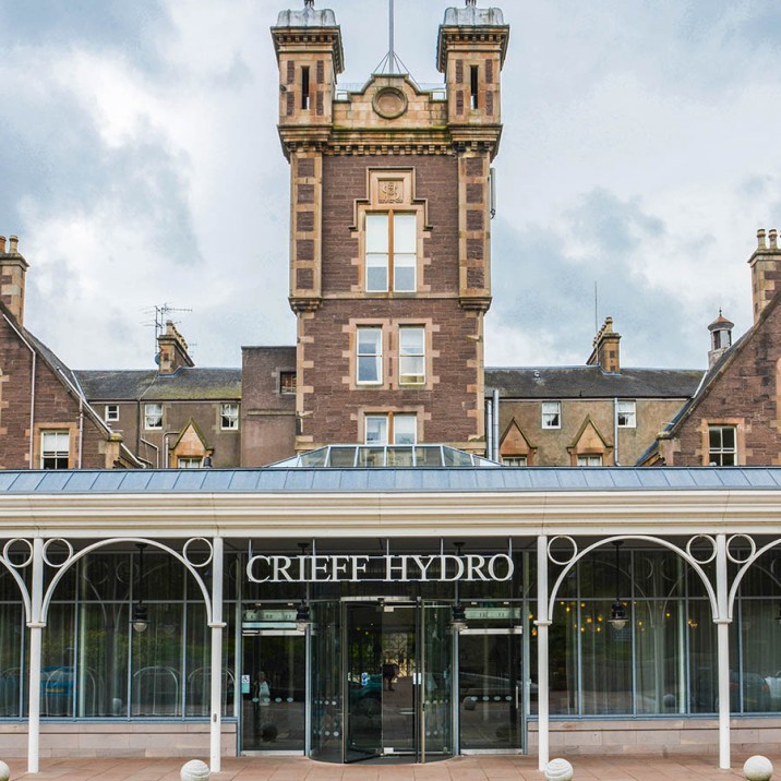 This week Gill visited Crieff Hydro and got the Small City Recipe of Shetland Mussels with Leek, Smokey Bacon & Cider courtesy of The Brasserie at Crieff Hydro.