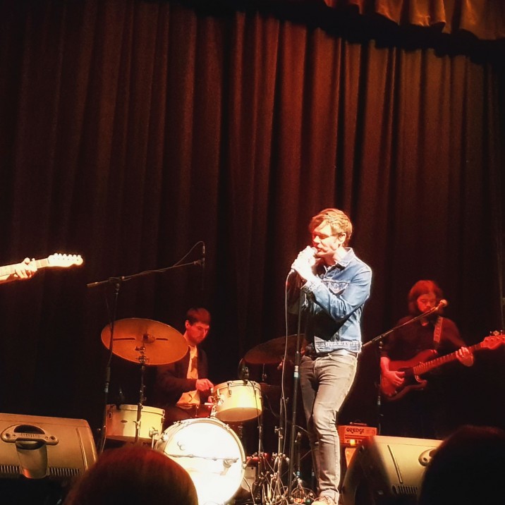 Roddy Woomble and his Band