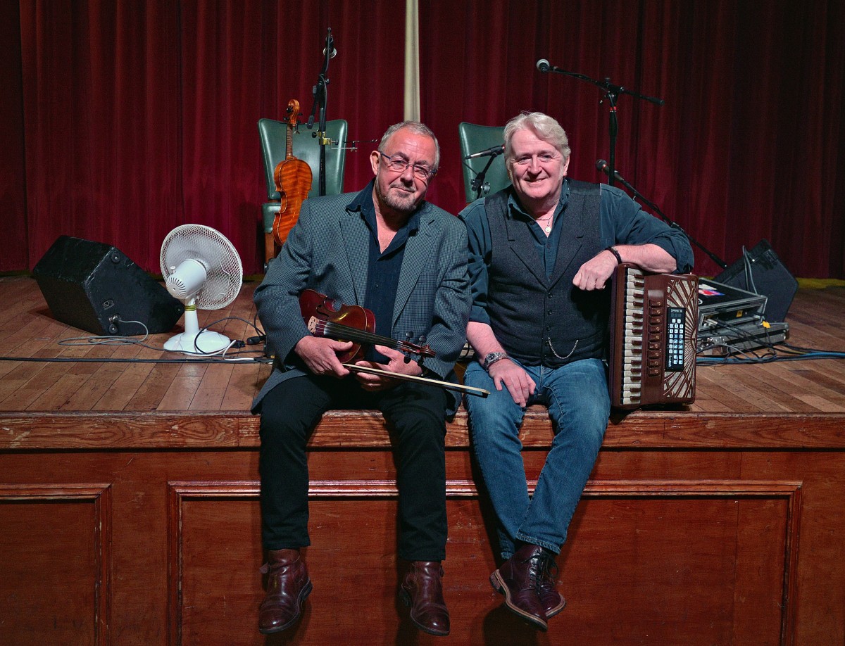 Presenting Aly Bain and Phil Cunningham
