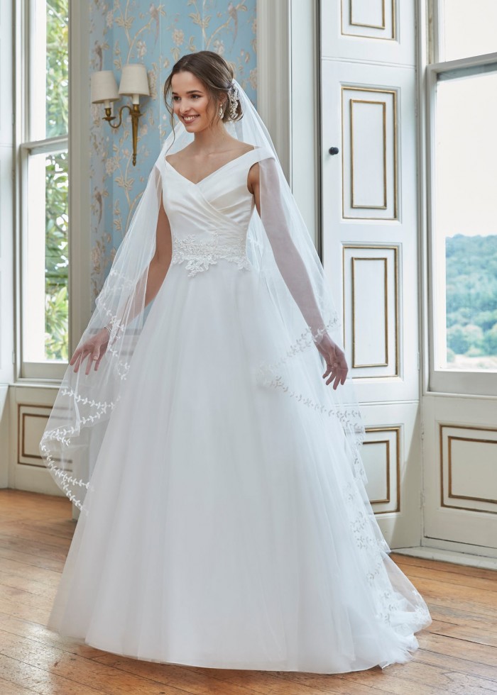 La Beck Bridal has a curated selection of designer wedding dresses at an affordable price tag